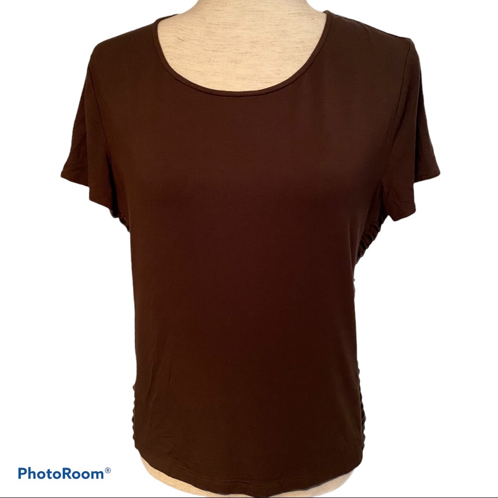 CARLISLE TOP SHORT SLEEVE BROWN STRETCH TEE Tagged XL Fits M L